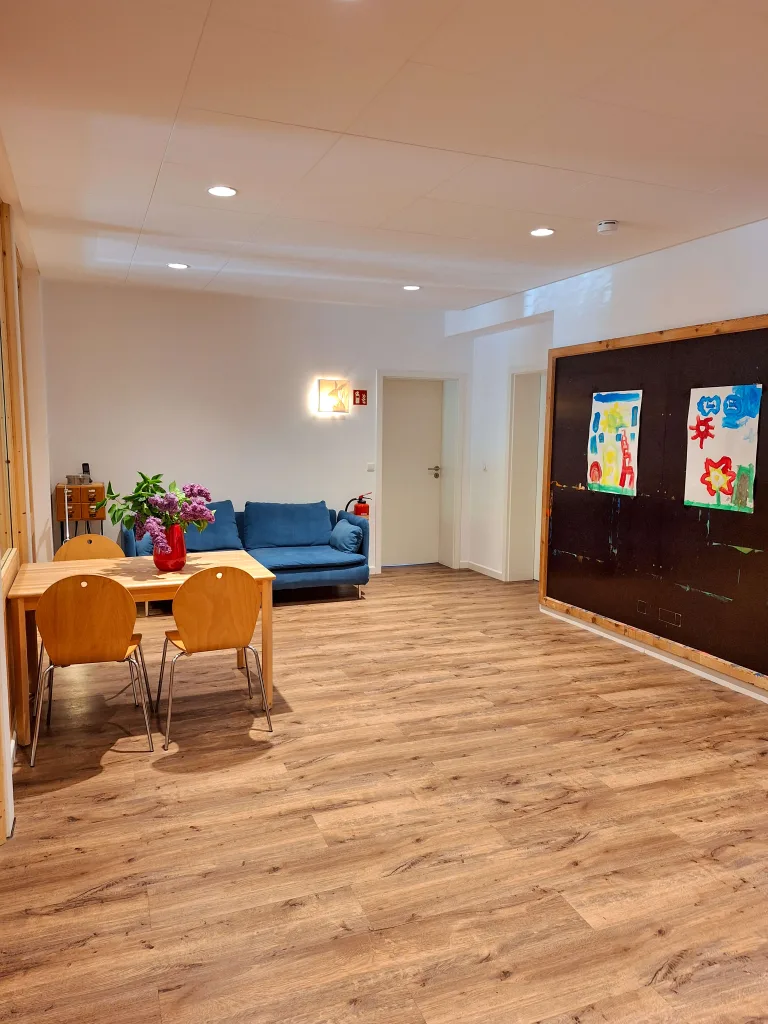 Fotoaufnahme des Innenbereiches des Kinderkompass